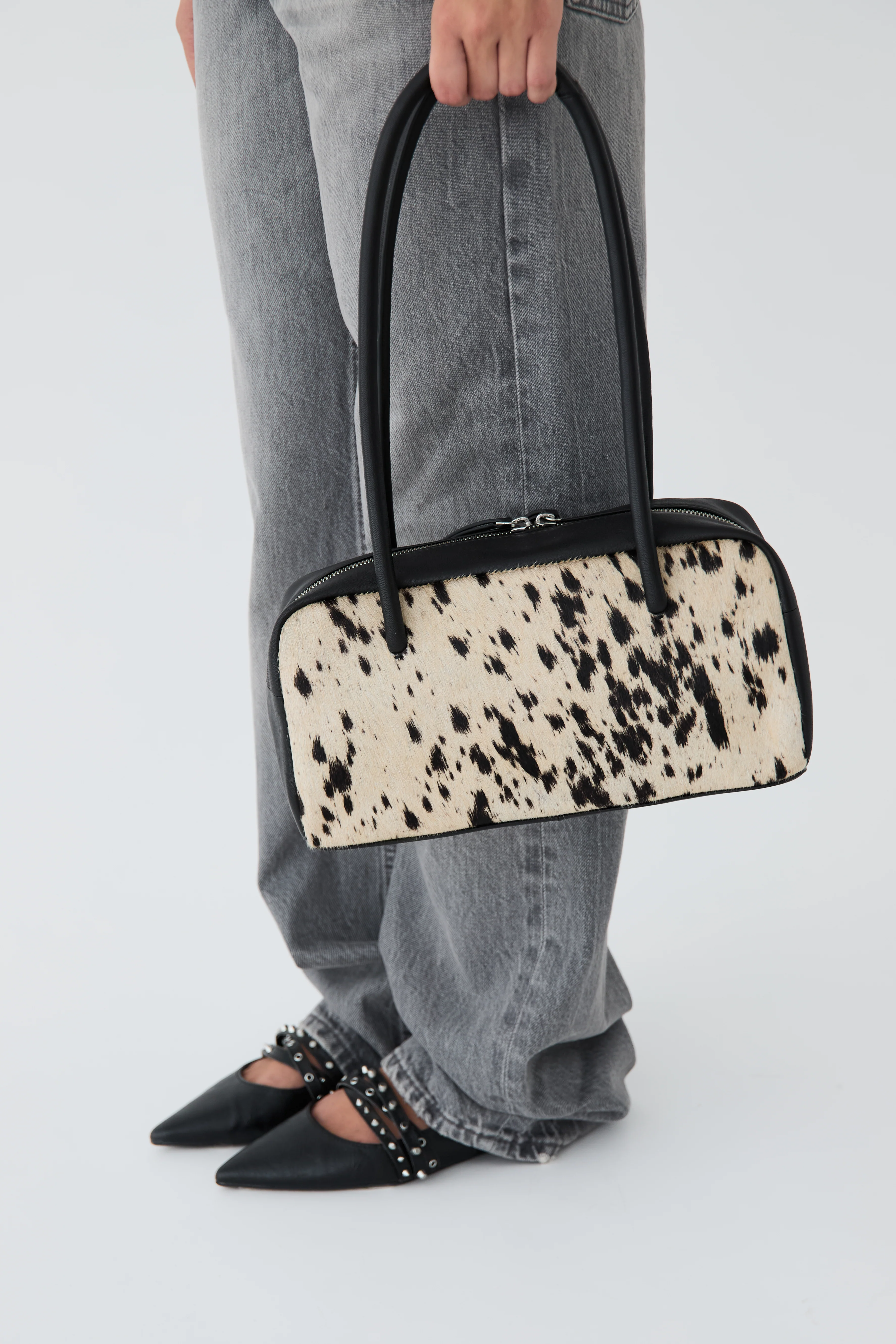 SAM VACA BLACK - Image 2
